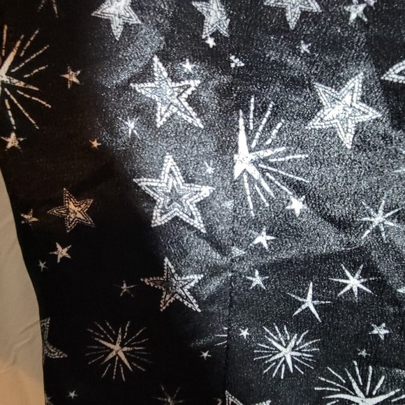 NWT BEAUTIFUL SILKY Black Starred Nightgown - S, L, or XL - Picture 7 of 10